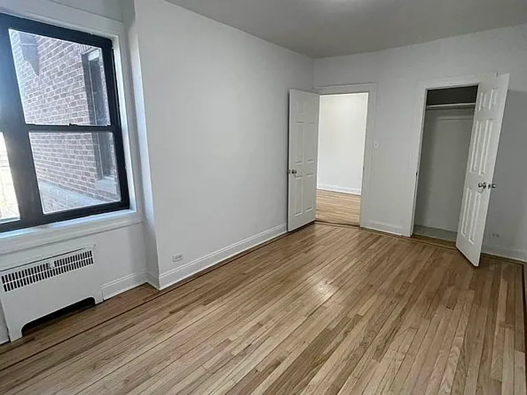 160 Beach 117 St #2M — Photo 3