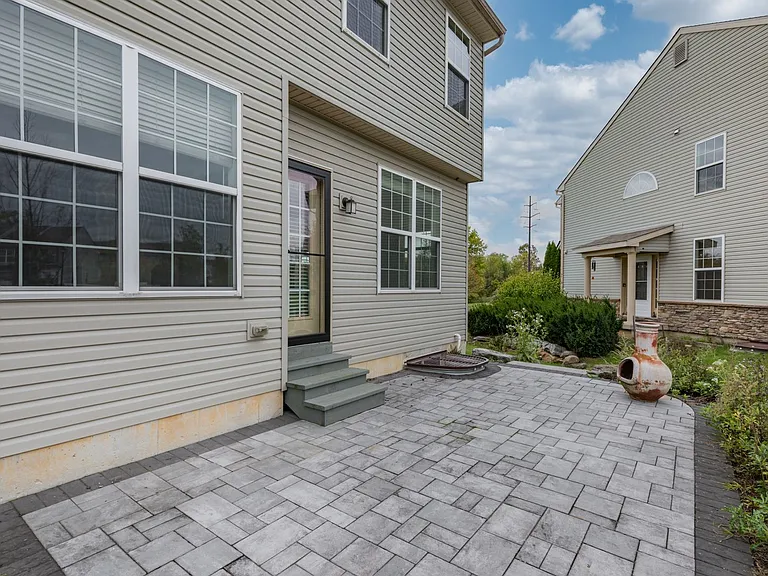 245 Snapdragon Way — Photo 8