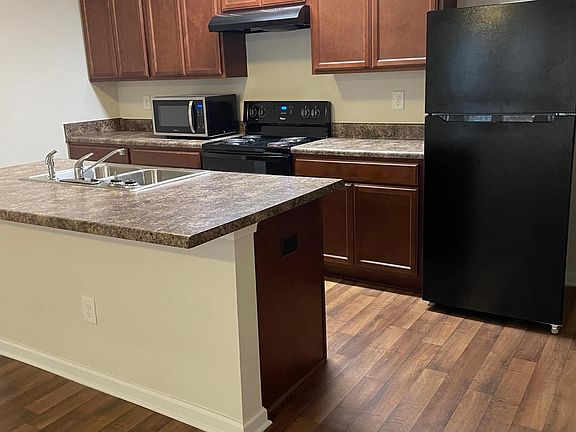 2nd image of 115 Evonshire Blvd