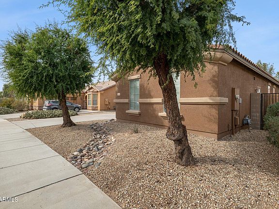 3rd image of 16048 W PAPAGO Street