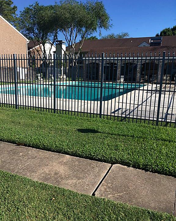1st image of 3900 Woodchase Dr APT 87