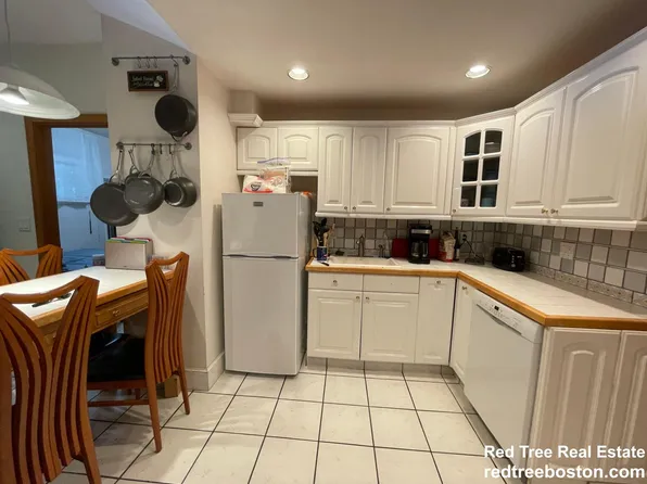 50 Radnor Rd, Boston, MA