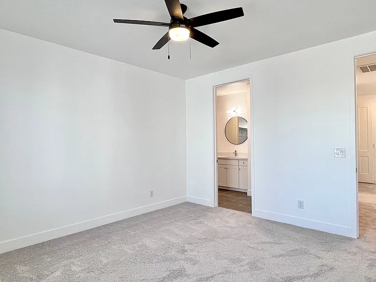 1247 E Colter St #11 — Photo 27