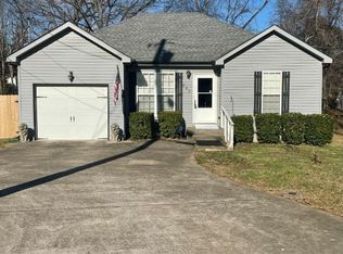 586 Woodhaven Dr, Clarksville, TN 37042