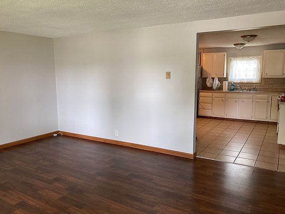 Front dr view of living rm