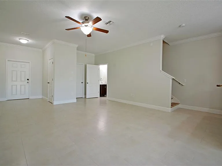 11925 Greengate Dr — Photo 7