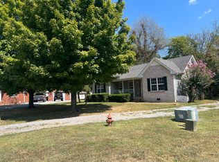 215 Derek Ct, Portland, TN 37148
