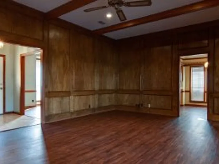 3008 Crestridge Dr — Photo 5
