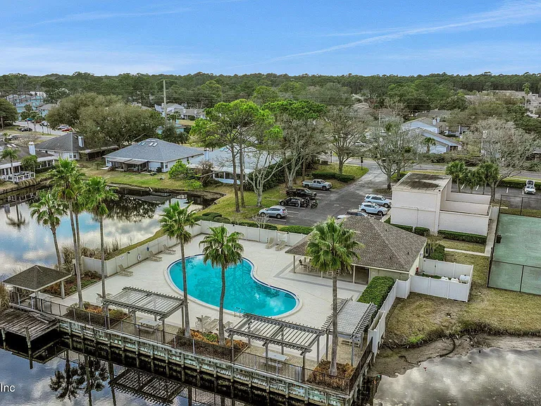 181 Aruba Ln — Photo 51