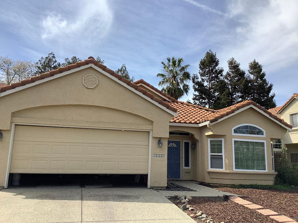 1st image of 9038 Old Creek Dr #1