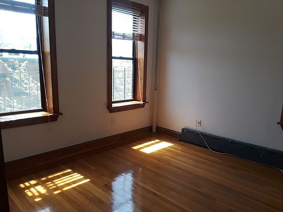 5th image of 530 2nd St APT E8