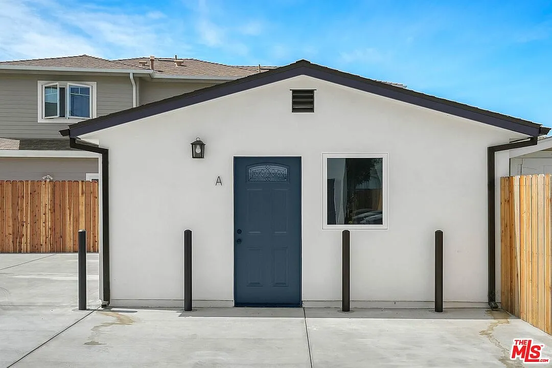 1 bed, 1.0 bath, 285 sqft, $1,995 — Photo 2