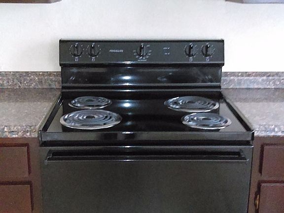 2nd image of 1728 W Sanford St APT I