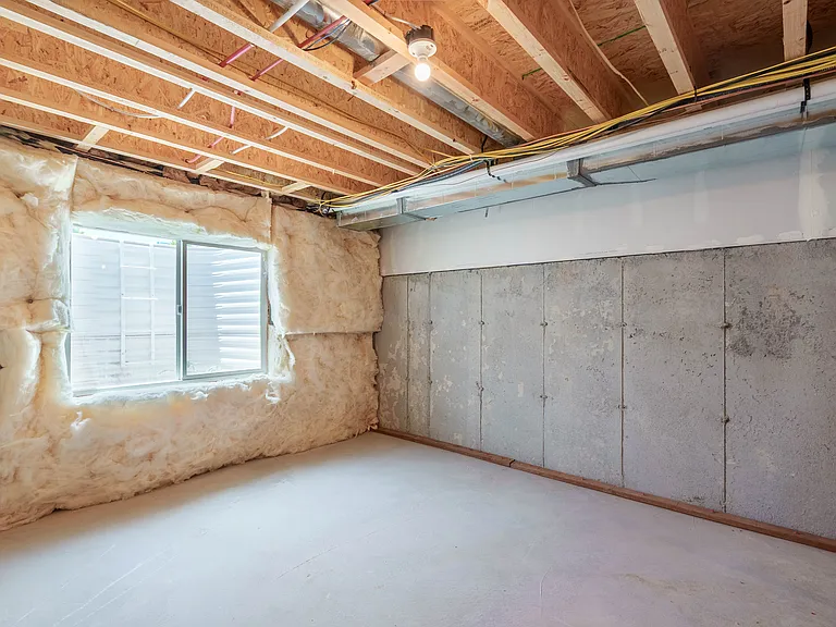 712 N Banner Dr — Photo 29