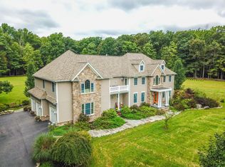 733 Quaker Plain Rd, Bangor, PA 18013