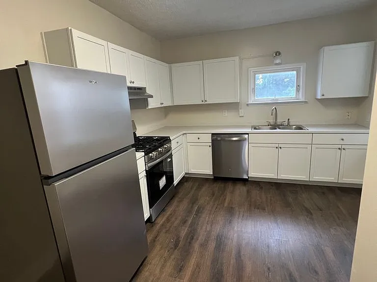 153 Cedar St — Photo 7