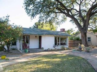 409 W Aliso St, Ojai, CA 93023