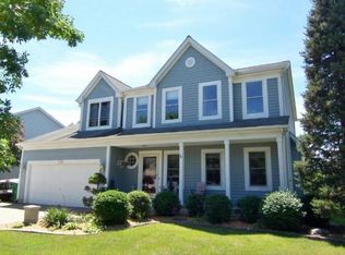 235 Braxton Way, Grayslake, IL 60030