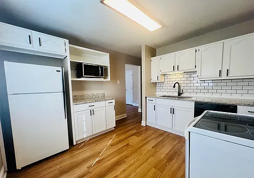 2815 Pruden Dr NE #2815 Photo 1