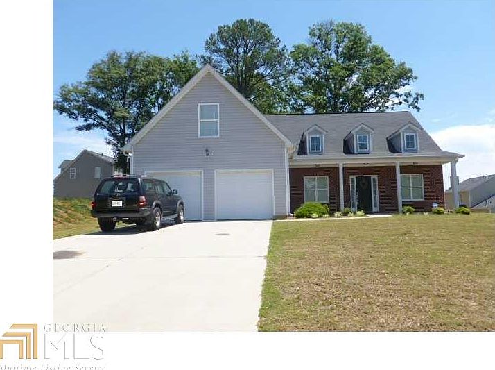 2nd image of 1228 Saint James Pl