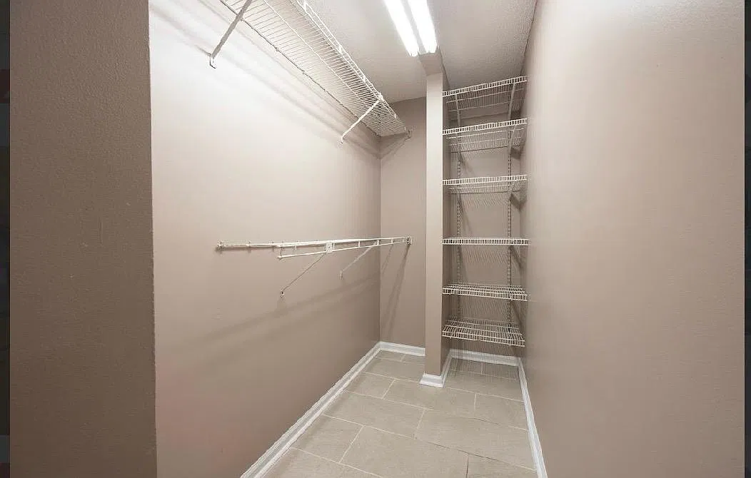 3 bed, 1306 sqft, $1,690 — Photo 4