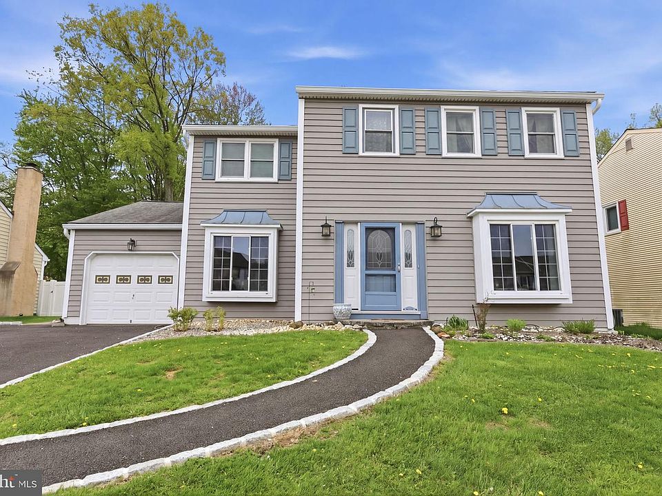 1st image of 595 Buck Dr