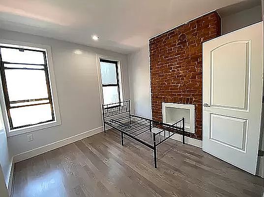 5th image of 206 Veronica Pl #4