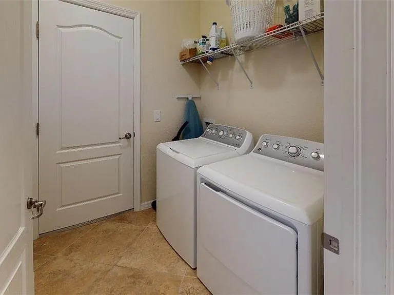 12659 Richezza Dr — Photo 23