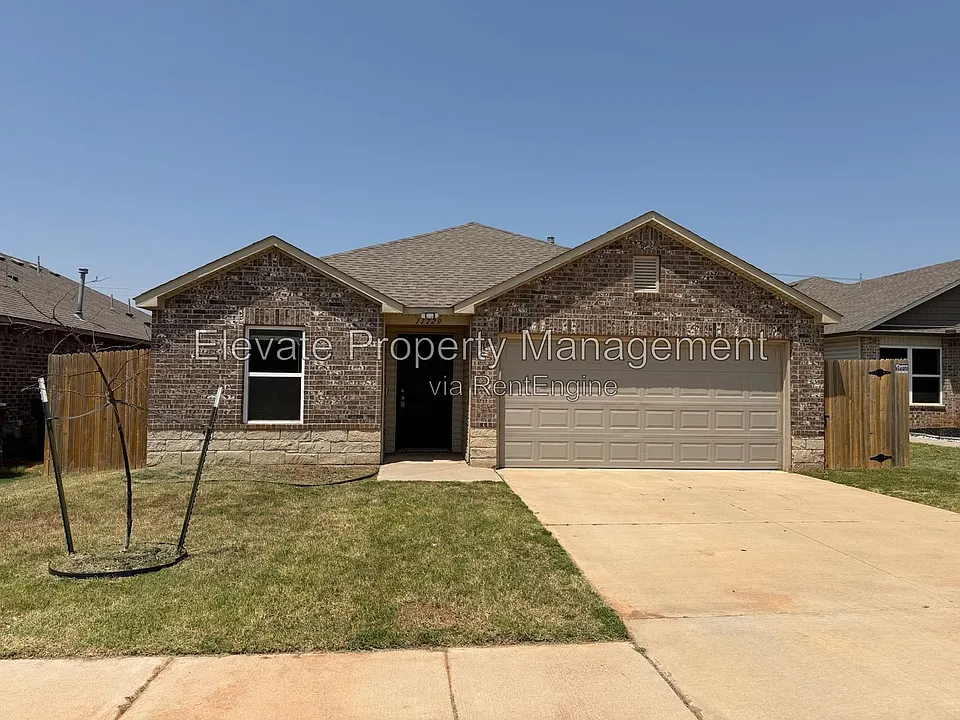 11729 NW 100th St