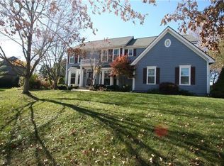 13708 Granada Dr, Leawood, KS 66224