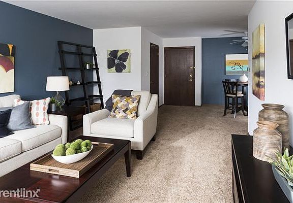 Model - LR - Front Door