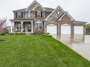 2432 Scarlet Oak Dr, Avon, IN 46123