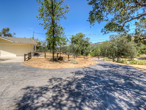 4th image of 29846 Deer Trail Ln