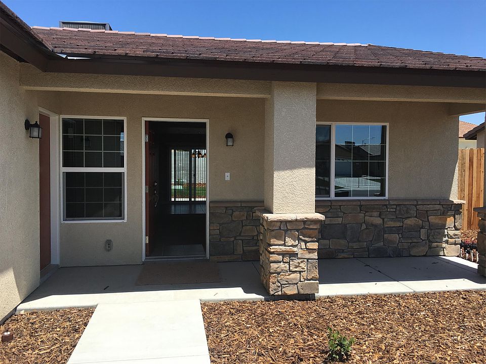 2nd image of 408 Aussie Ave