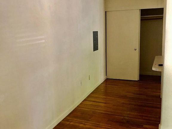4th image of 435 S 6th St #5
