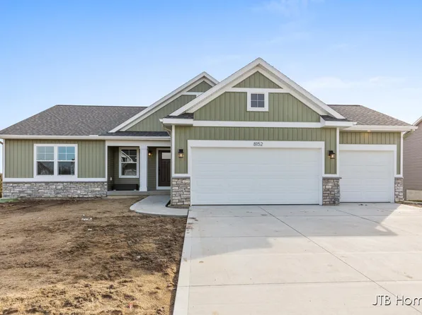 8152 Placid Waters Dr #135, Allendale, MI 49401