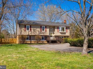 11126 Cedar Ln, Bealeton, VA 22712