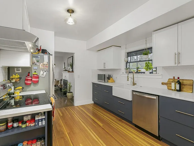 6162 E Burnside St — Photo 12