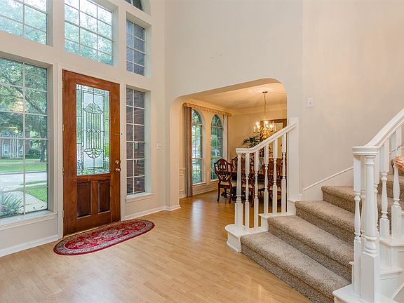 3rd image of 2810 Grassy Knoll Ct