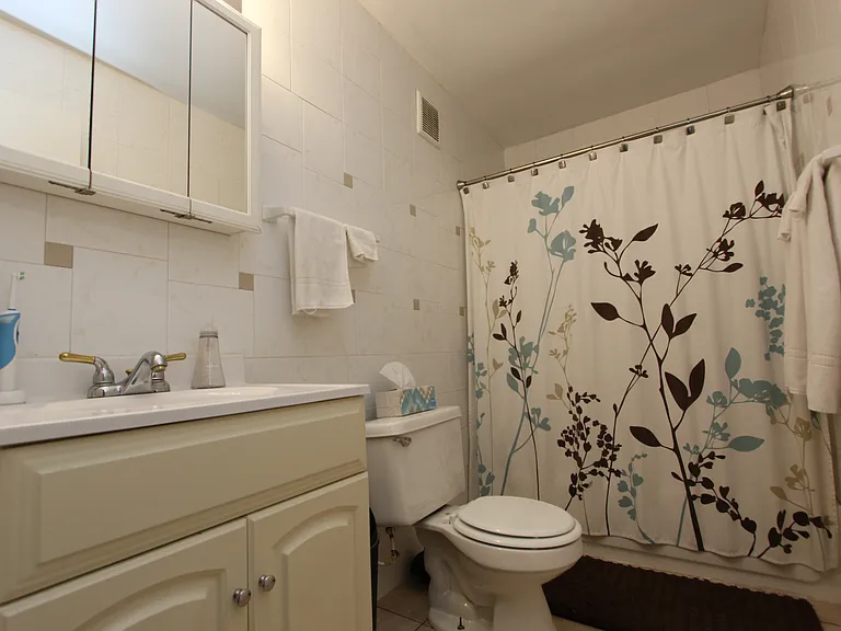 2610 Quarry St — Photo 9