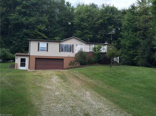 1344 Hummel Valley Rd SW, New Philadelphia, OH 44663