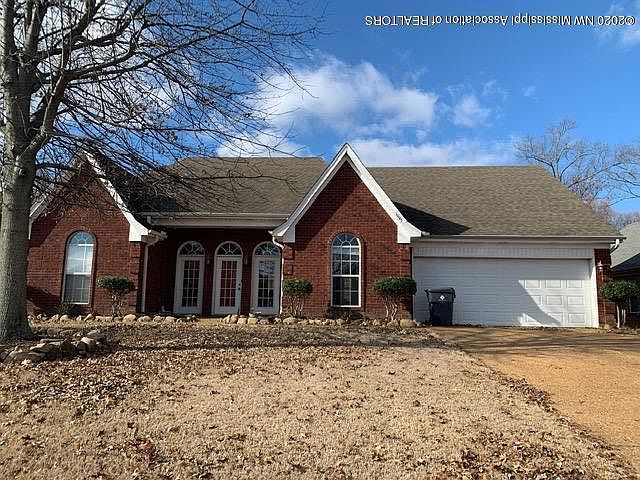 1st image of 1045 Deer Creek Dr