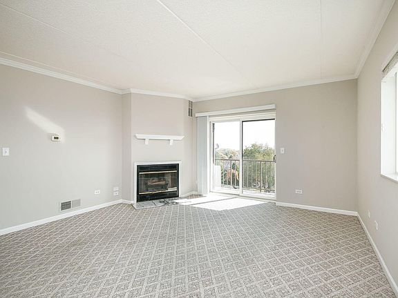 4th image of 1 Bloomingdale Pl APT 817