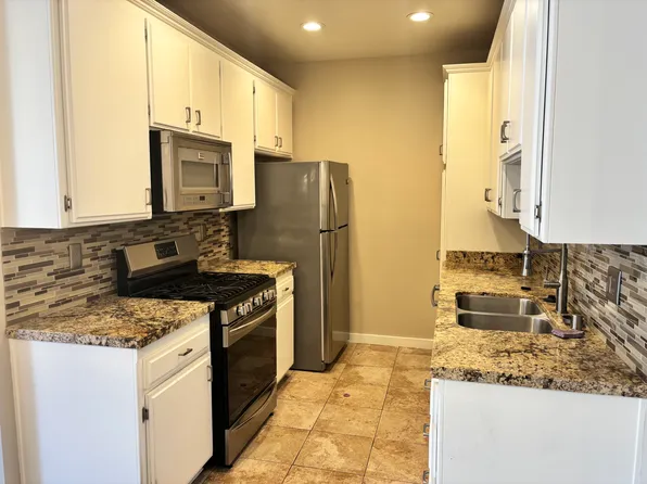 104 Maegan Pl APT 3, Thousand Oaks, CA 91362