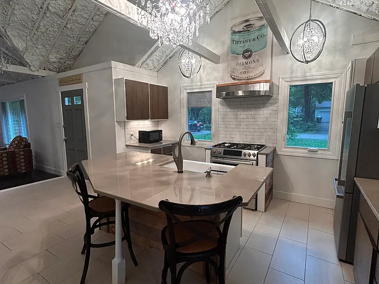 6402 Evanston Ave — Photo 10