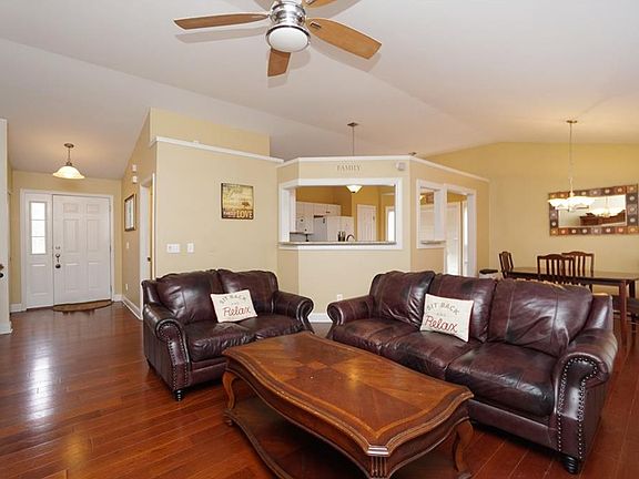 4th image of 7161 Welbeck Dr