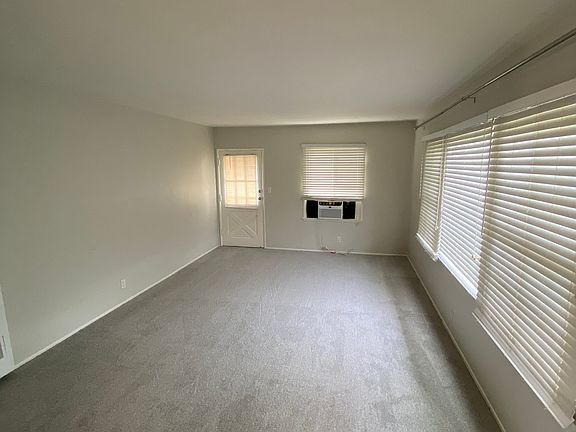 5th image of 2808 W Clark Ave APT C