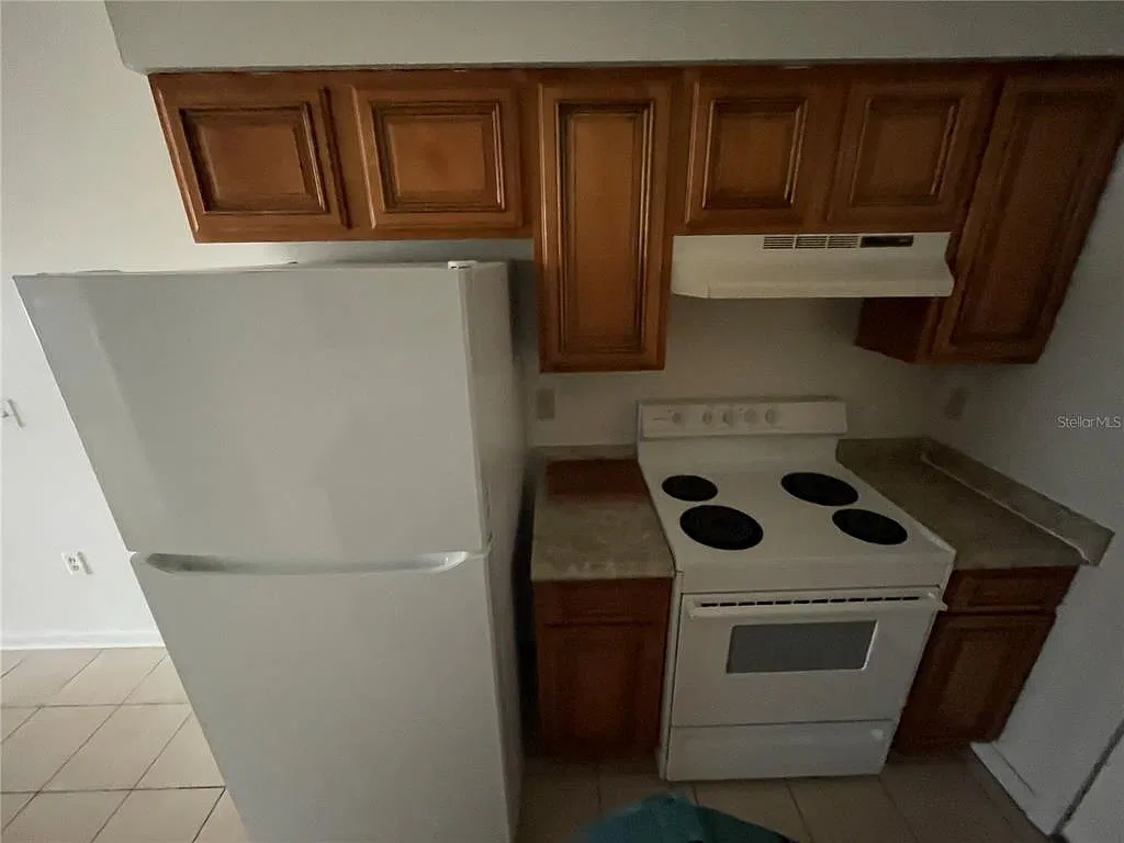 2 bed, 1.0 bath, 780 sqft, $1,250 — Photo 2