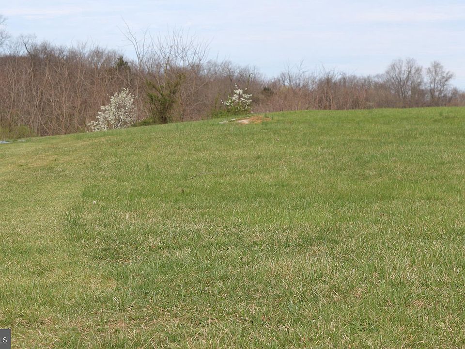 1st image of 8842 Sharpsburg Pike