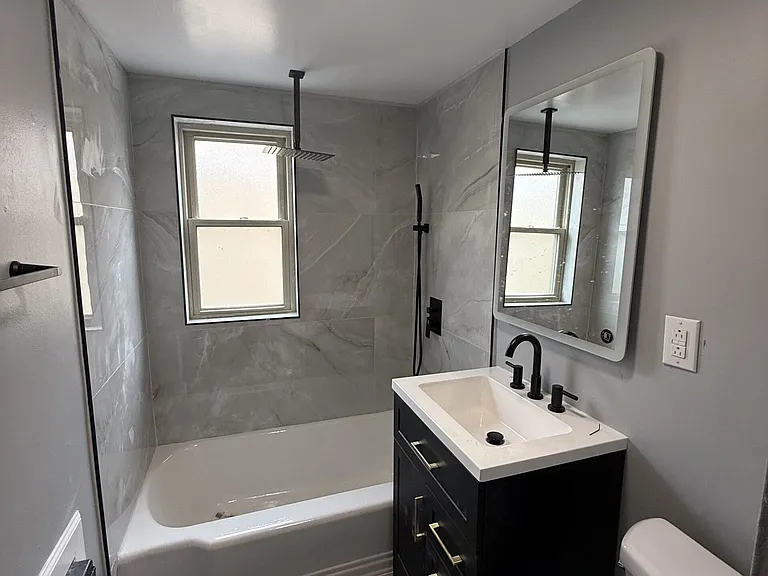 1114 E Genesee St #1 — Photo 15